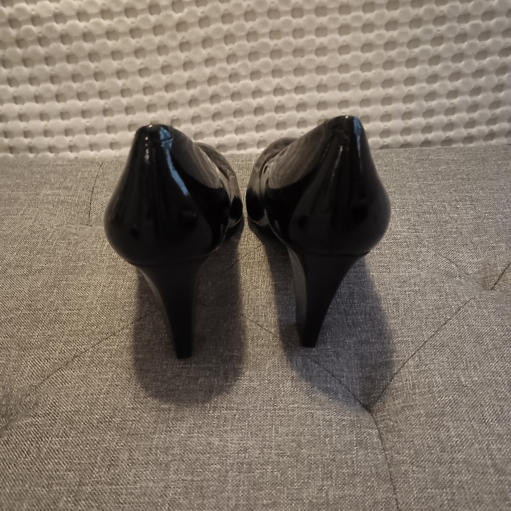 Coach Sheri Pumps size 8.5